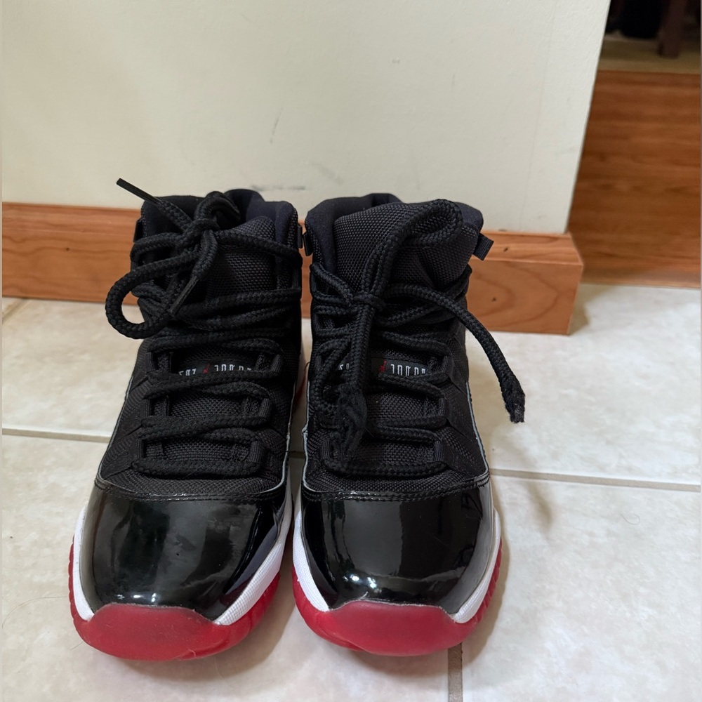 Jordan 11s